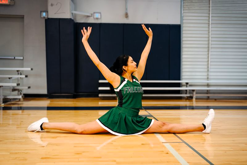 10 Exercises for Cheerleading Strength Training