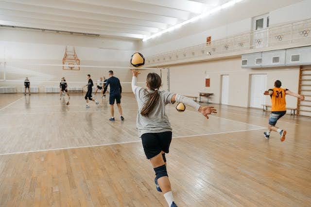 What to Wear to Volleyball Practice: Essential Gear Guide