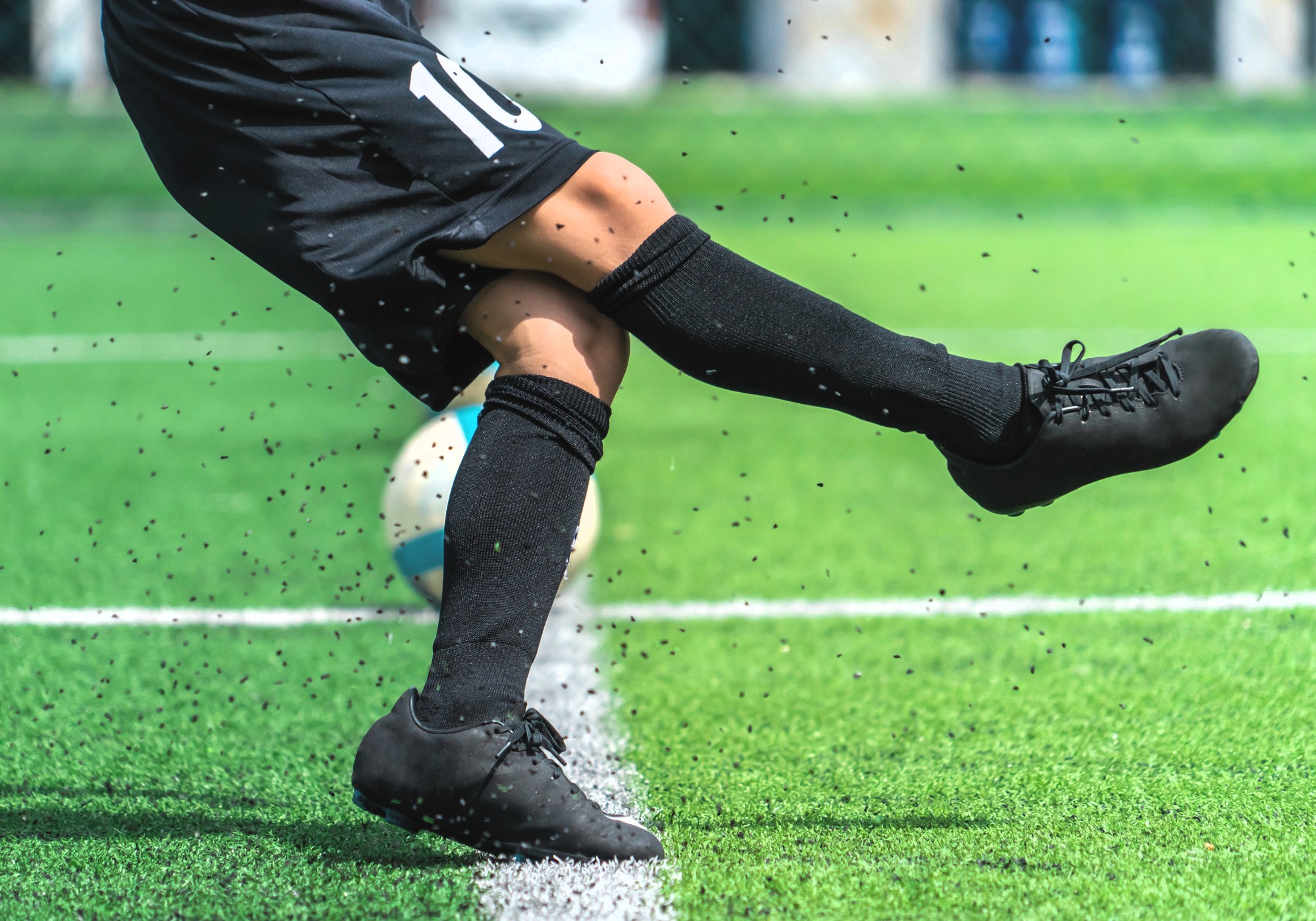 Choosing the Best Cleats for Turf Soccer - Turf VS Grass Cleats